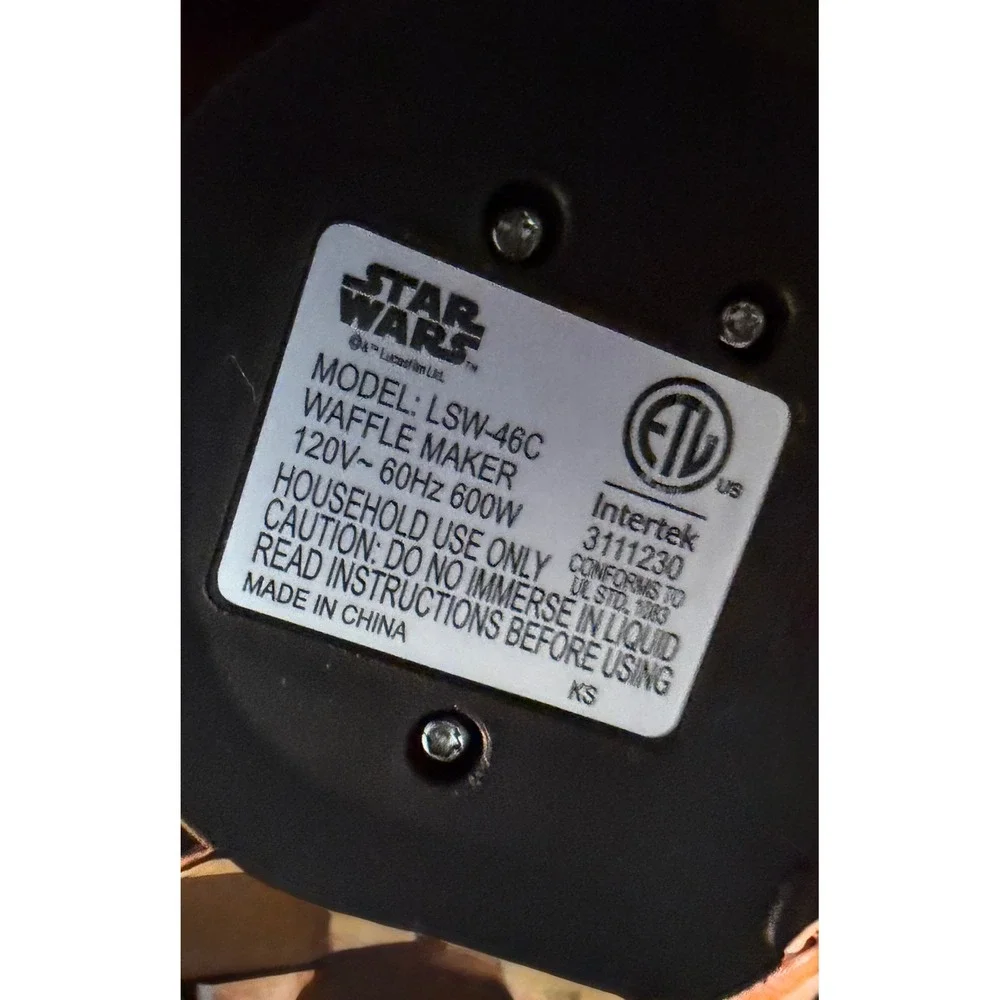 Star Wars The Child‎ Baby Yoda Mini Waffle Maker Nonstick Plates